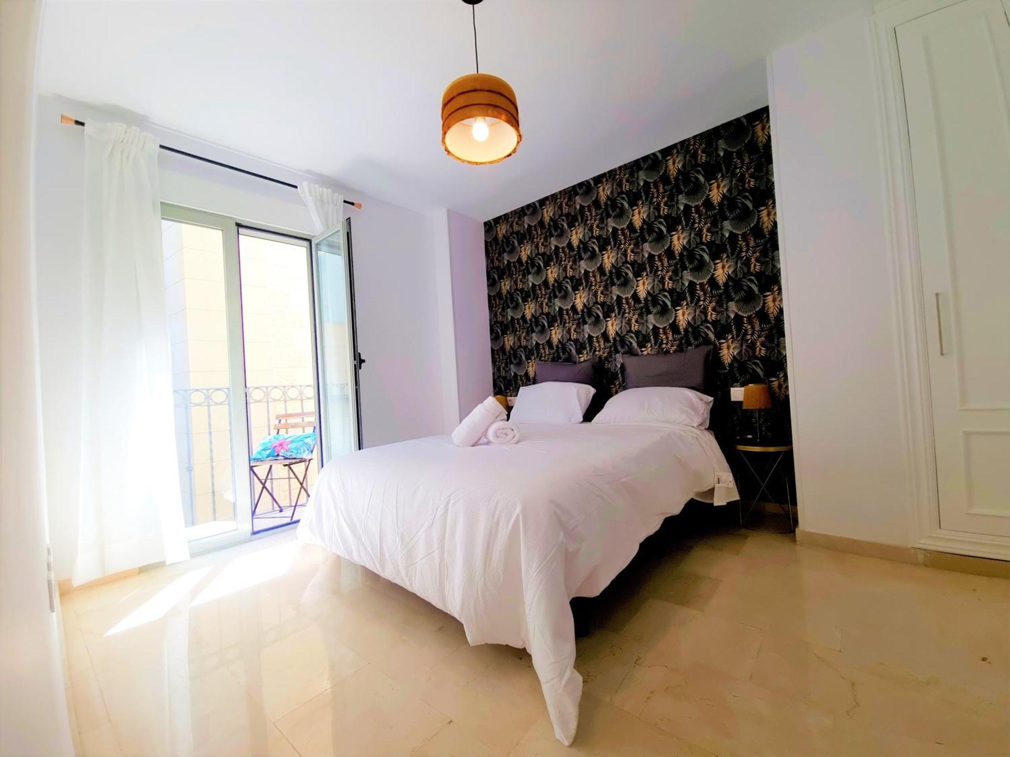 Charlot Center Apartment I Аликанте Экстерьер фото