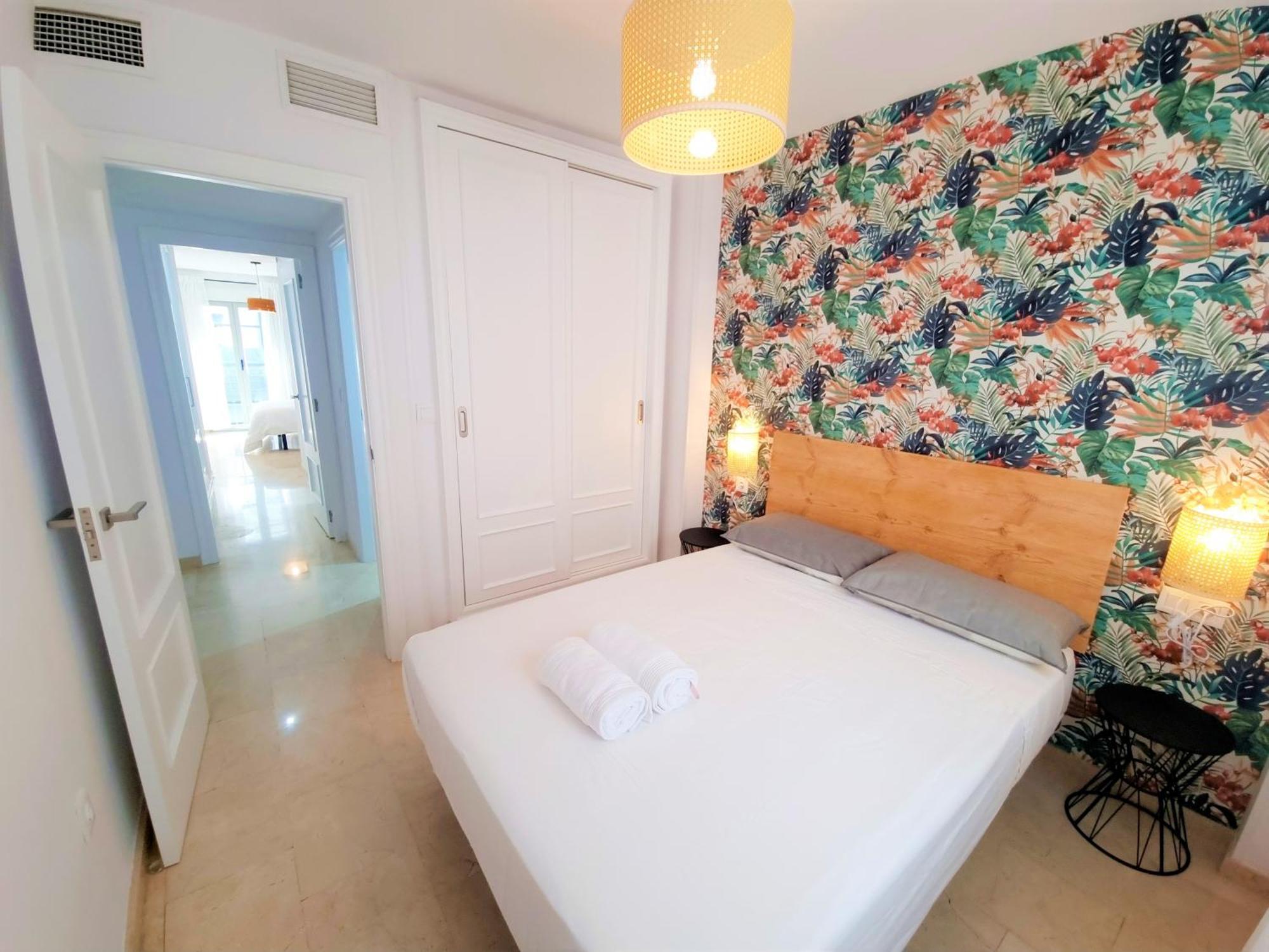 Charlot Center Apartment I Аликанте Экстерьер фото